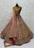 Designer Lehenga In Varanasi  | Shri Banaras Swarn Kala Kendra